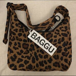 BAGGU Leopard Print Shoulder Bag